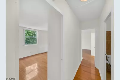 530 Valley Rd #3L, Montclair, NJ 07043 - Photo 23