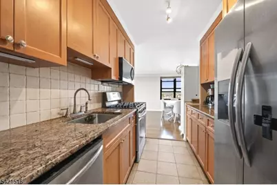 285 Aycrigg Ave #11G, Passaic, NJ 07055 - Photo 7