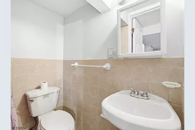 27 Carolyn Rd, Belleville, NJ 07109 - Photo 33