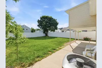 27 Carolyn Rd, Belleville, NJ 07109 - Photo 35