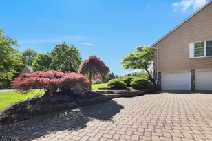 6 Kristen Ct, Wayne, NJ 07470 - Photo 3