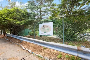 6 Kristen Ct, Wayne, NJ 07470 - Photo 43