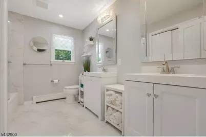6 Kristen Ct, Wayne, NJ 07470 - Photo 31