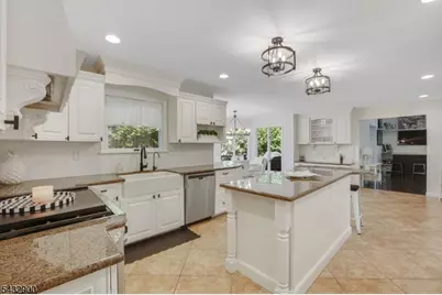 6 Kristen Ct, Wayne, NJ 07470 - Photo 13
