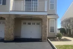 132 Mountainside Dr, Pompton Lakes, NJ 07442 - Photo 1