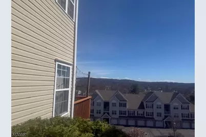 132 Mountainside Dr #132, Pompton Lakes, NJ 07442 - Photo 3