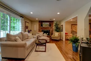 71 Cheshire Ln, Ringwood, NJ 07456 - Photo 7