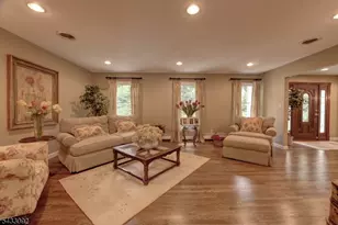 71 Cheshire Ln, Ringwood, NJ 07456 - Photo 3