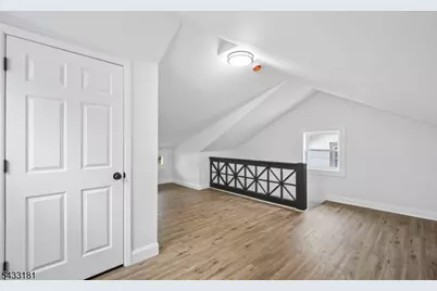 18 Hilton Ave, Maplewood, NJ 07040 - Photo 11