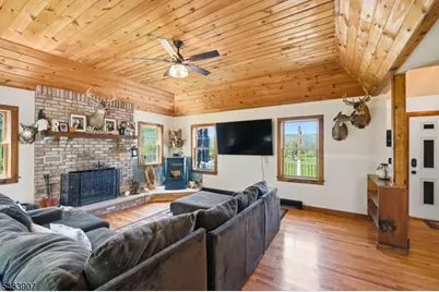 138 Overlook Dr, Montague, NJ 07827 - Photo 3