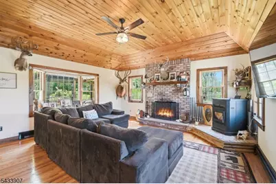 138 Overlook Dr, Montague, NJ 07827 - Photo 9