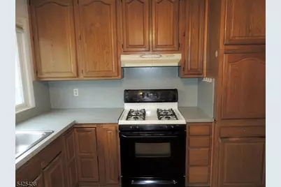 118 Benart Pl, Middlesex, NJ 08846 - Photo 9