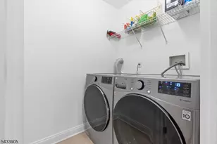 162 Blue Heron Dr, Secaucus, NJ 07094 - Photo 21