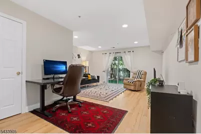 162 Blue Heron Dr, Secaucus, NJ 07094 - Photo 23