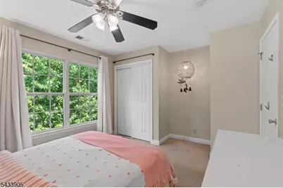 162 Blue Heron Dr, Secaucus, NJ 07094 - Photo 19
