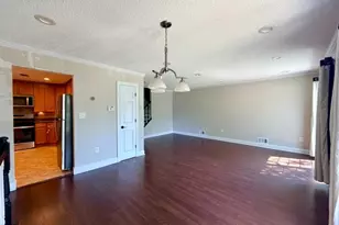 196 Sapphire Ln, Franklin Township, NJ 08823 - Photo 5
