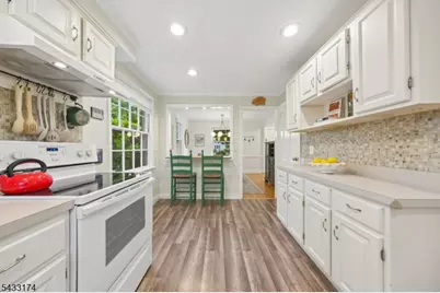 23 Benvenue Ave, West Orange Township, NJ 07052 - Photo 13