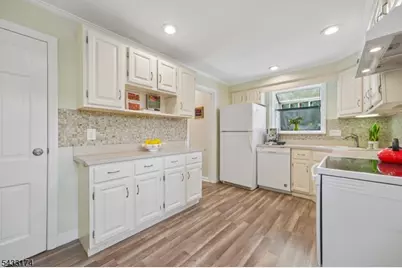 23 Benvenue Ave, West Orange Township, NJ 07052 - Photo 11