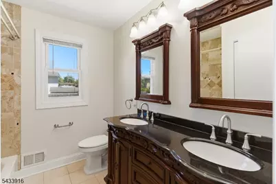 154 Mulberry Ln, Middlesex, NJ 08846 - Photo 17
