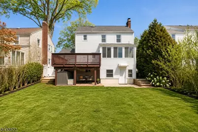 49 Amherst Pl, Livingston, NJ 07039 - Photo 17