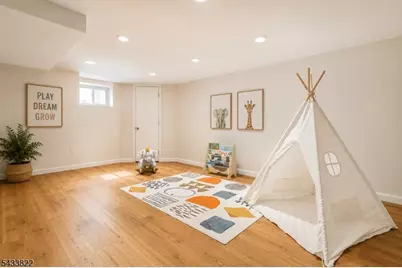 49 Amherst Pl, Livingston, NJ 07039 - Photo 13