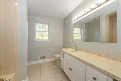 30 Colby Ct, White Township, NJ 07823 - Photo 31