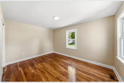 573 Conant St, Hillside, NJ 07205 - Photo 17