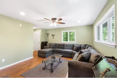 24 Toboggan Trl, Vernon, NJ 07461 - Photo 7