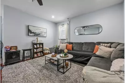 50 Chestnut St, Belleville, NJ 07109 - Photo 5