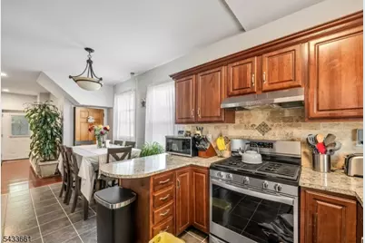 50 Chestnut St, Belleville, NJ 07109 - Photo 11