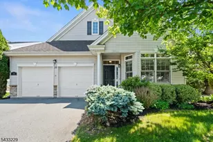 35 Hardenbergh St, Franklin Township, NJ 08873 - Photo 3