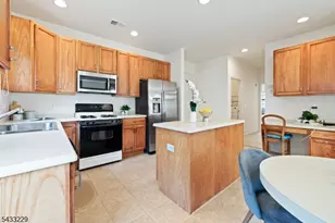 35 Hardenbergh St, Franklin Township, NJ 08873 - Photo 13
