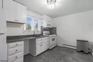 35 Bernards Ave, Bernardsville, NJ 07924 - Photo 9