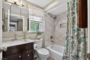 7 Spier Dr, Livingston, NJ 07039 - Photo 25