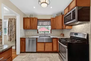 7 Spier Dr, Livingston, NJ 07039 - Photo 5