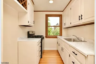 15 N Carpenter Ter Unit #1R, Belleville, NJ 07109 - Photo 3