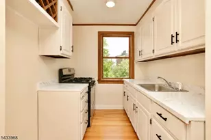 15 N Carpenter Ter Unit, Belleville, NJ 07109 - Photo 3