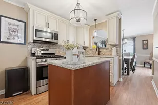 65 Carteret St, Bloomfield, NJ 07003 - Photo 9