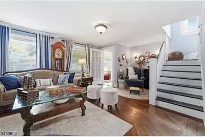65 Carteret St, Bloomfield, NJ 07003 - Photo 5