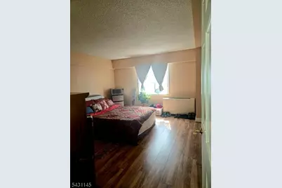 10 N Wood Ave #220, Linden, NJ 07036 - Photo 3