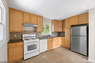 2 Andrew Ct, Bloomfield, NJ 07003 - Photo 7
