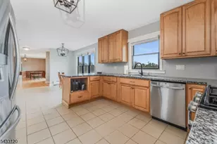 13 Maple Ave, Frenchtown, NJ 08825 - Photo 5