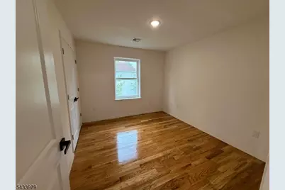 144 Fabyan Pl, Newark, NJ 07112 - Photo 7