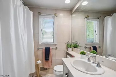 10 Keyes St, Florham Park, NJ 07932 - Photo 15
