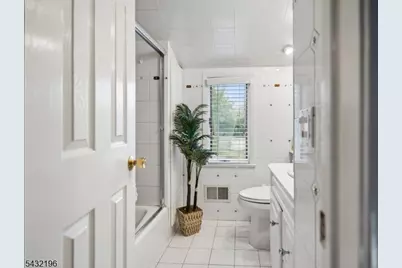 10 Keyes St, Florham Park, NJ 07932 - Photo 17