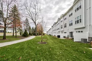 67 Veterans Wy, Morris Plains, NJ 07950 - Photo 33