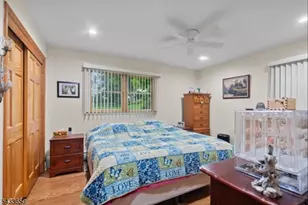 17 Foxhill Ln, Ringwood, NJ 07456 - Photo 31