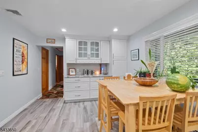 17 Foxhill Ln, Ringwood, NJ 07456 - Photo 13