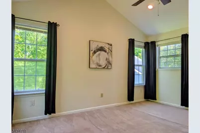 20 Cambridge Ct, Montgomery Township, NJ 08540 - Photo 11