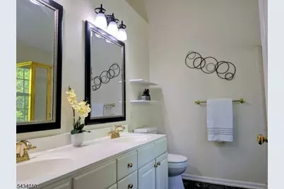 20 Cambridge Ct, Montgomery Township, NJ 08540 - Photo 13
